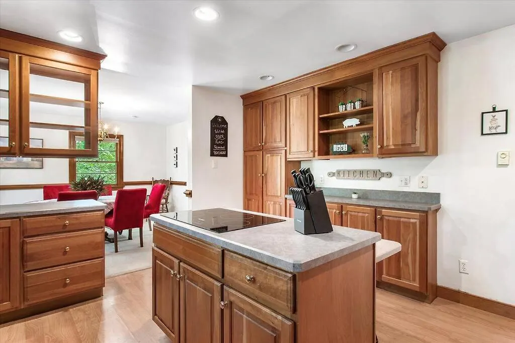 Hébergement de vacances Serenity In The Suburbs: Your Gorgeous Rva Getaway Richmond États-Unis